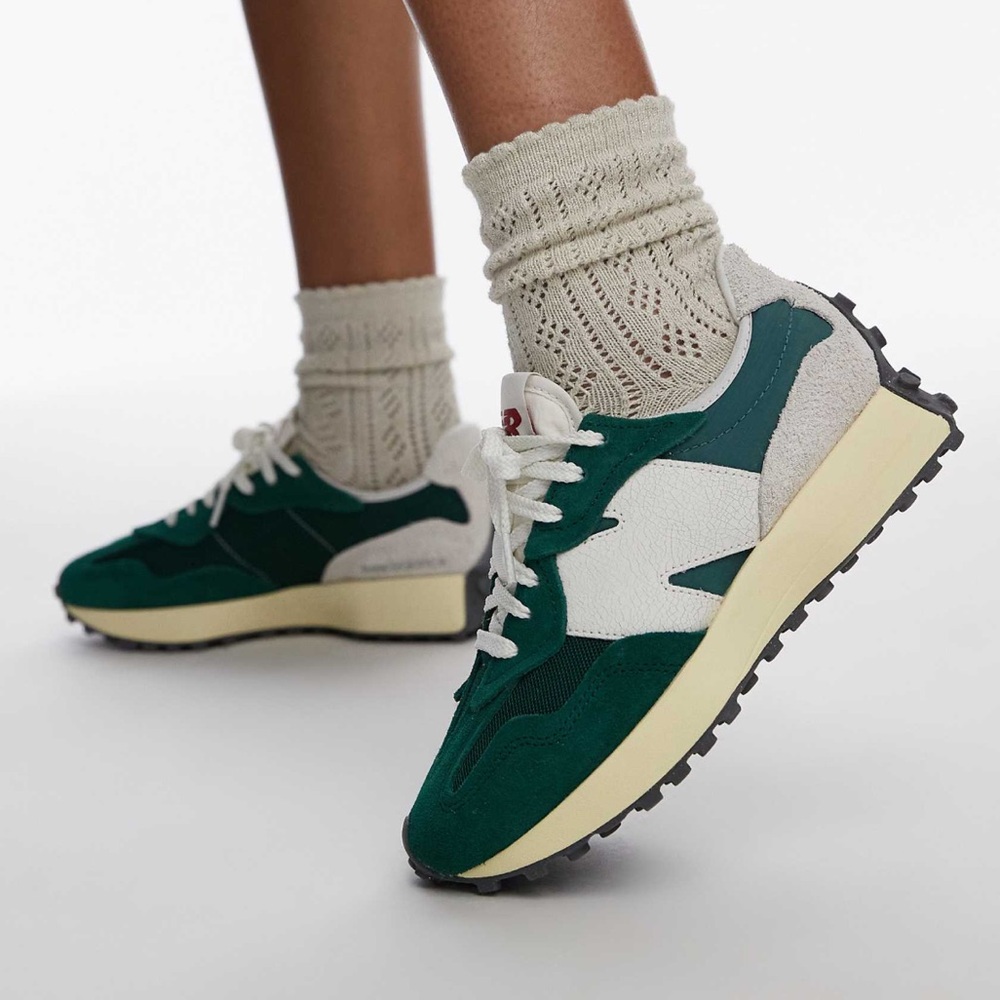 NEW BALANCE 327 sneaker in green with white details